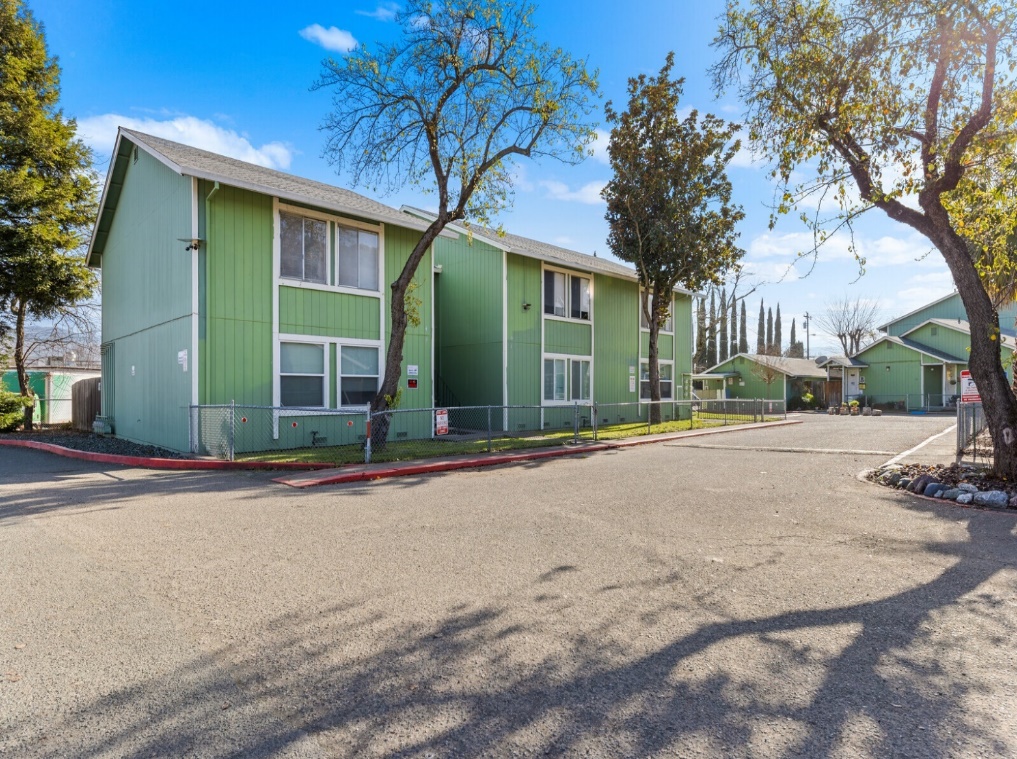 Alderwood Apartments